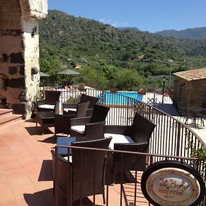 Il Borgo Country 2*, Gaggi Italia