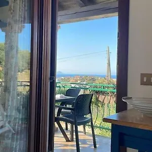 Casa vacanze Casa Costanza, Bilocale Con Terrazza Vista Mare, Tanaunella